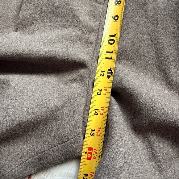 VTG Harvé Bernard | 100% Wool Dress Slacks | Size 16 | Classic Fit - Picture 4 of 8